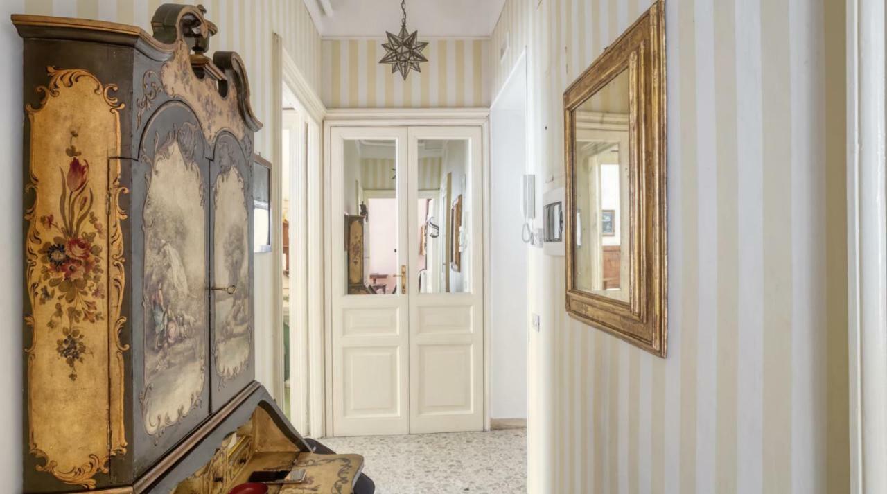 Nizza Bourgeois Family Rom