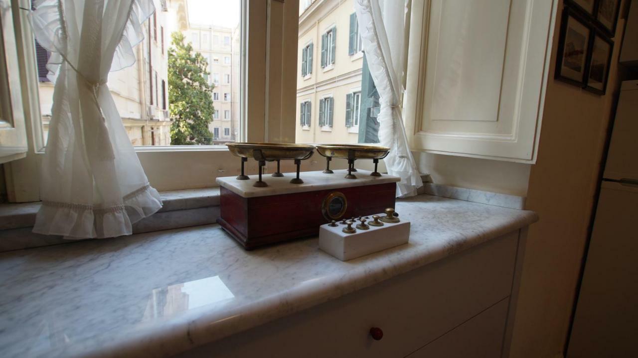 Nizza Bourgeois Family Rom