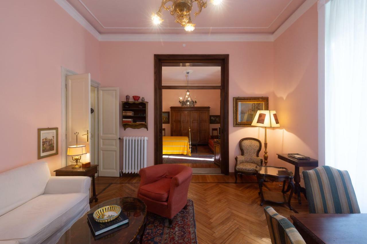 Nizza Bourgeois Family Rom
